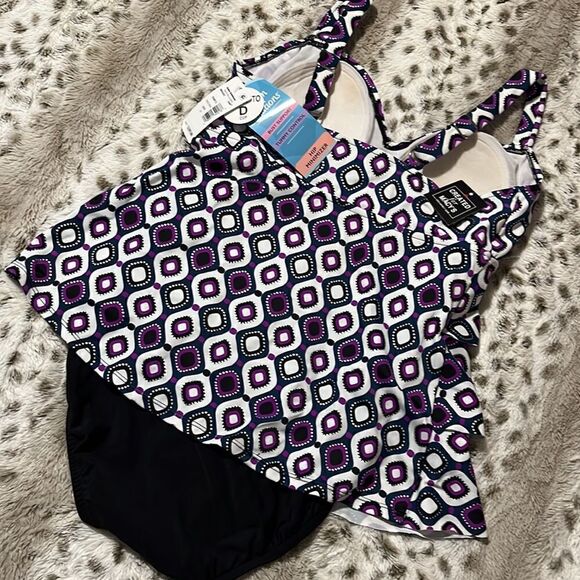 Swim Solutions Women's Jewels Printed Tiered Tummy Control One-Piece Swimsuit - Picture 12 of 13